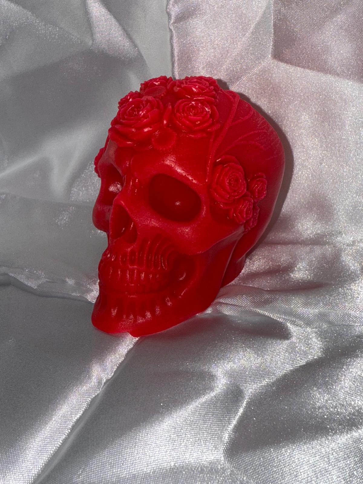 Bougie crâne roses sculptées - décoration gothique romantique élégante macabre